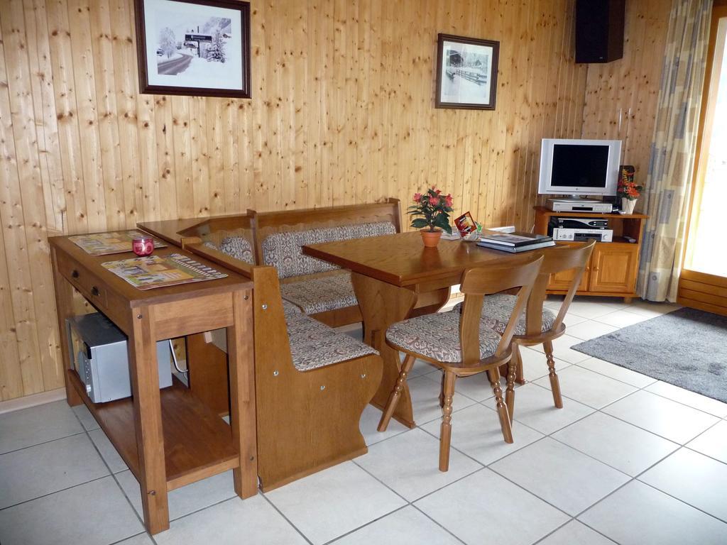 Two Bedroom Apartement Belle Vue La Chapelle-d'Abondance Quarto foto